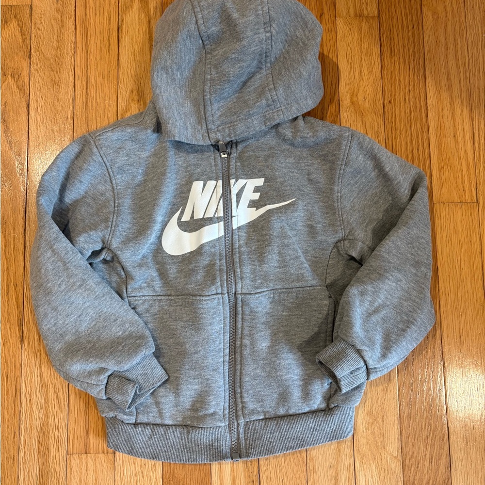 Nike Kids Gray Zip-Up Hoodie, size 5-6 years